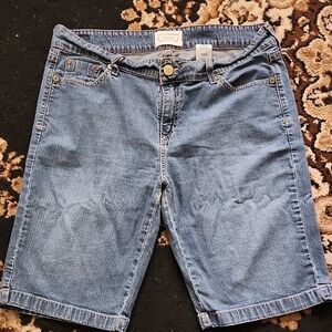 Levi's Signature Women's Denim Shorts; Misses 16, Med. Denim